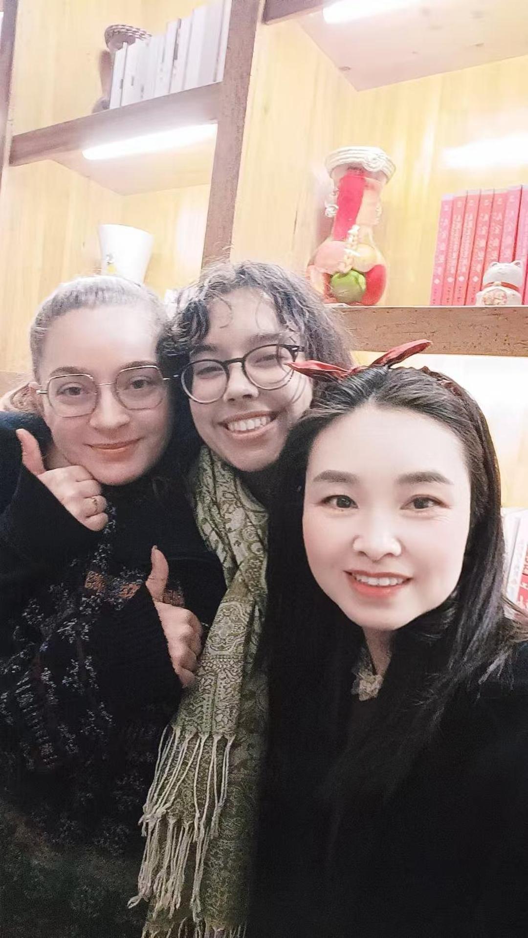 ז'אנגג'יאג'י Chong Chong Guesthouse מראה חיצוני תמונה